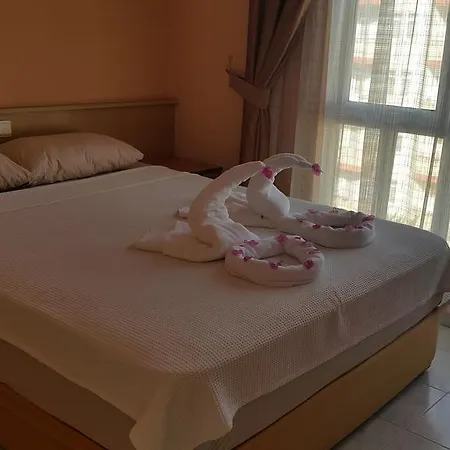 Sun On Apart 公寓式酒店 阿拉尼亚